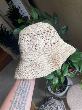 Crocheted Straw-Style Bucket Hat in Natural Beige